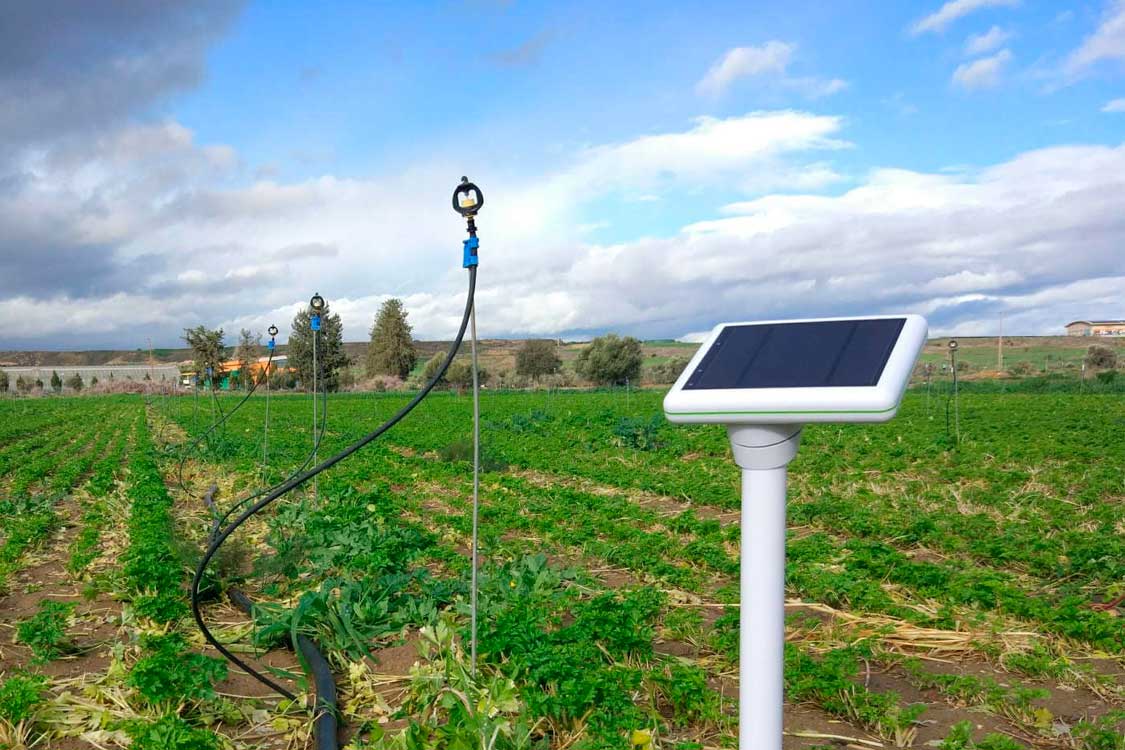 IoT in Agriculture 5 Technology Use Cases for Smart Farming (and 4